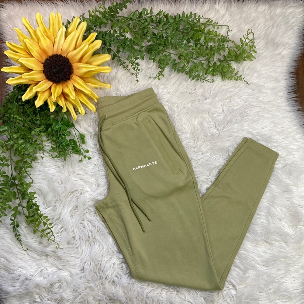Alphalete Core Jogger Tactical Green High Waisted and Fitted Size Small, Large